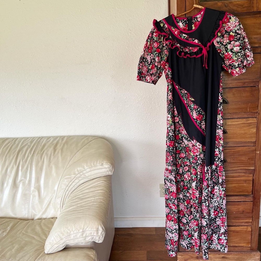 Muumuu mu’u mu’u house dress patio prairie Cottagecore floral maxi